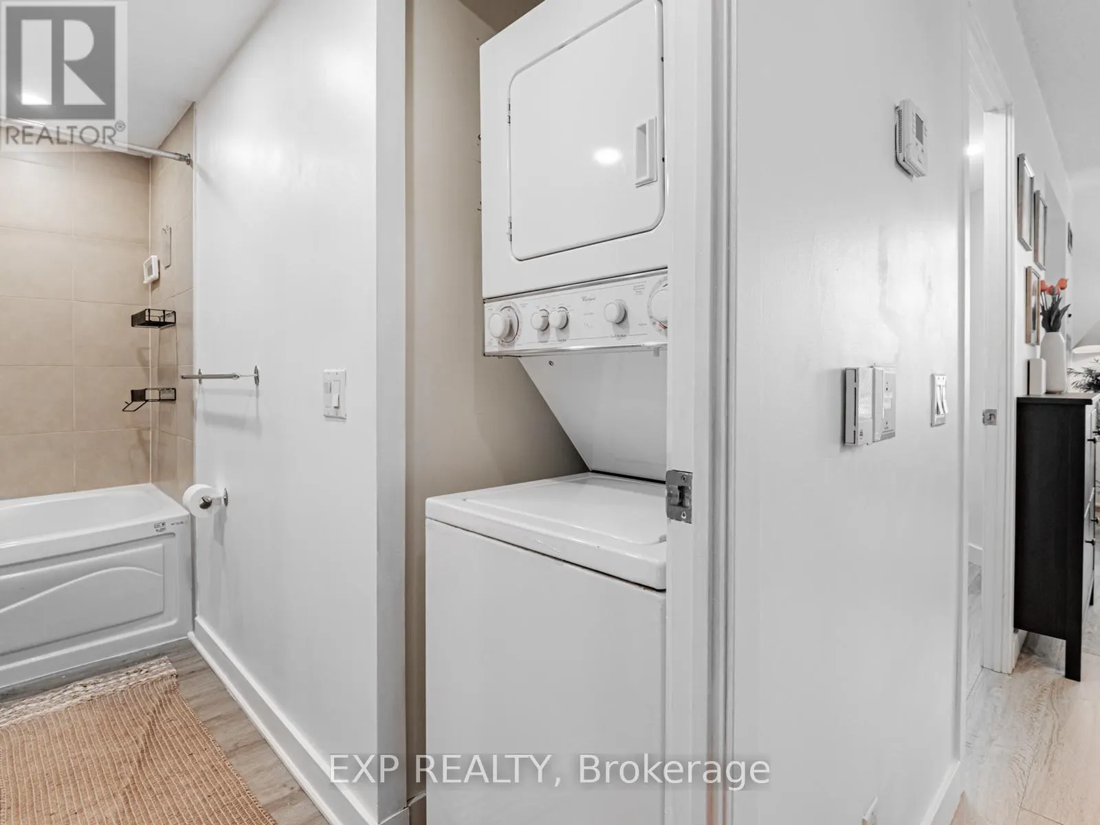 317 - 361 FRONT STREET W