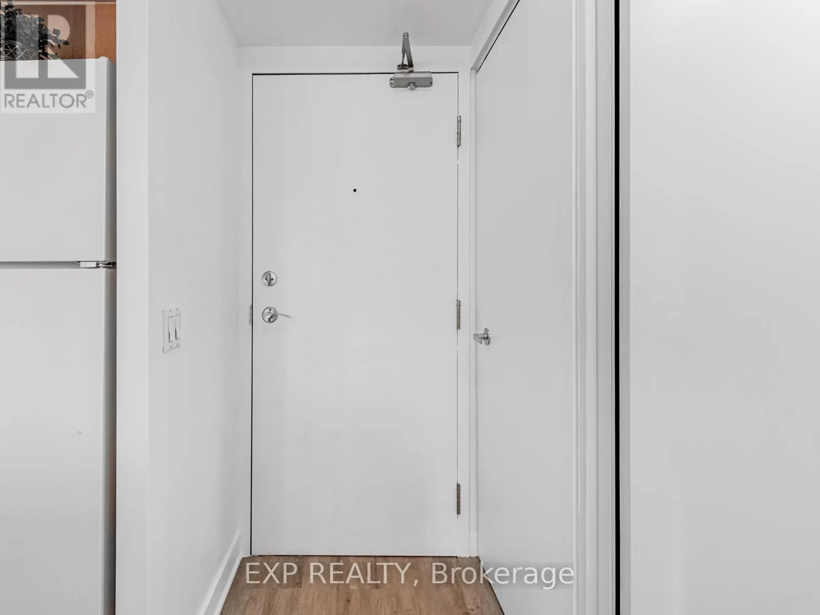 317 - 361 FRONT STREET W