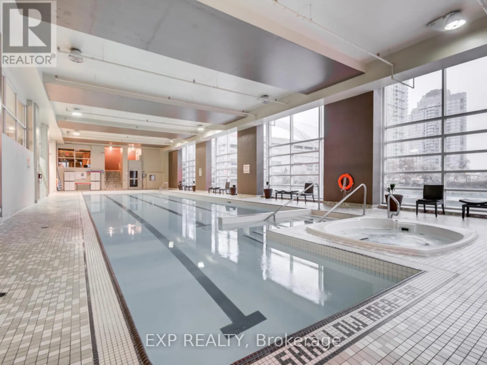 317 - 361 FRONT STREET W