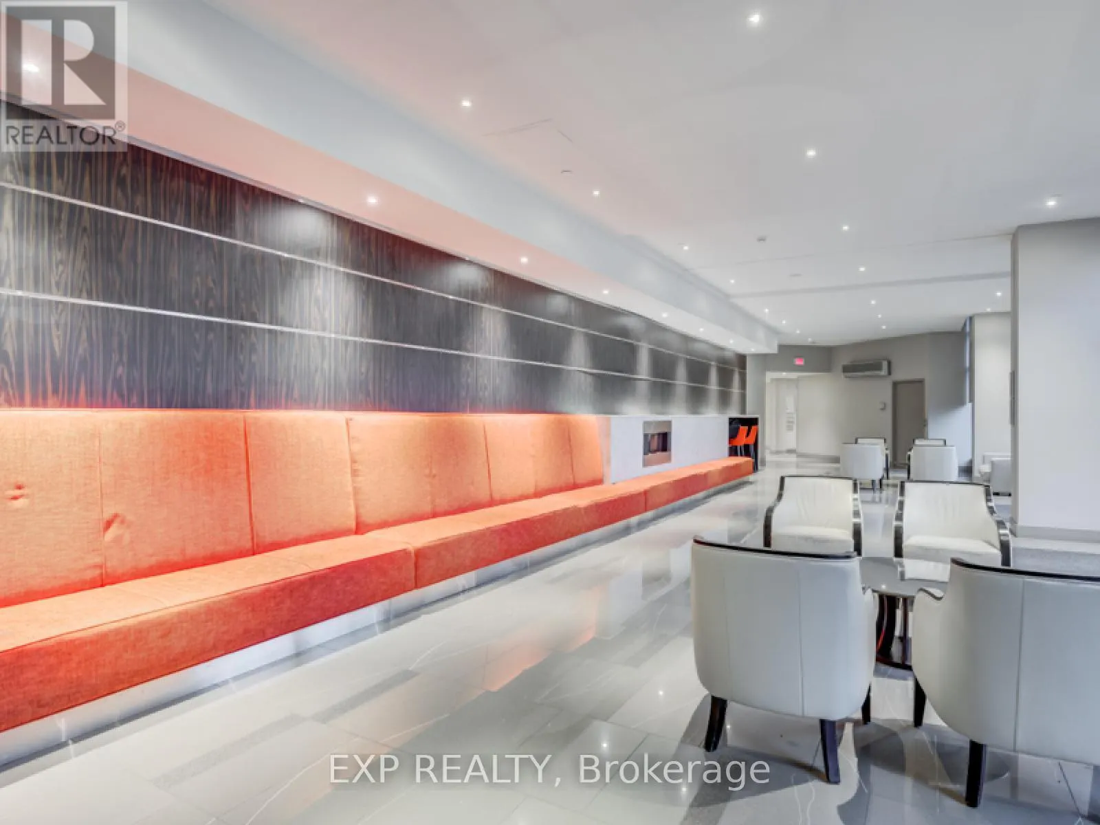 317 - 361 FRONT STREET W