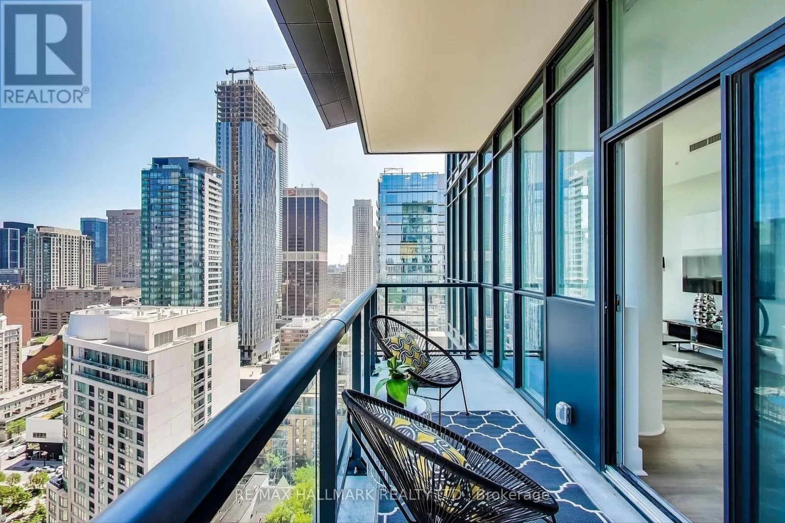 2107 - 32 DAVENPORT ROAD