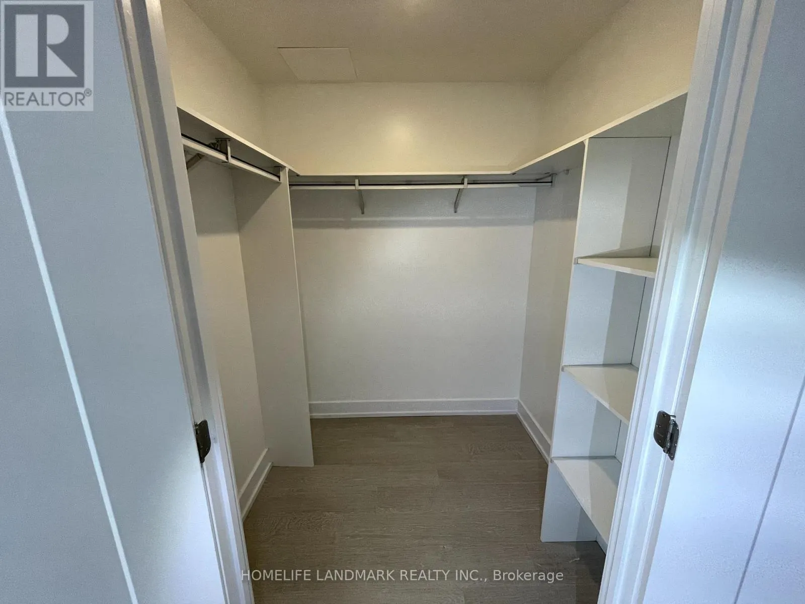 338 - 25 ADRA GRADO WAY