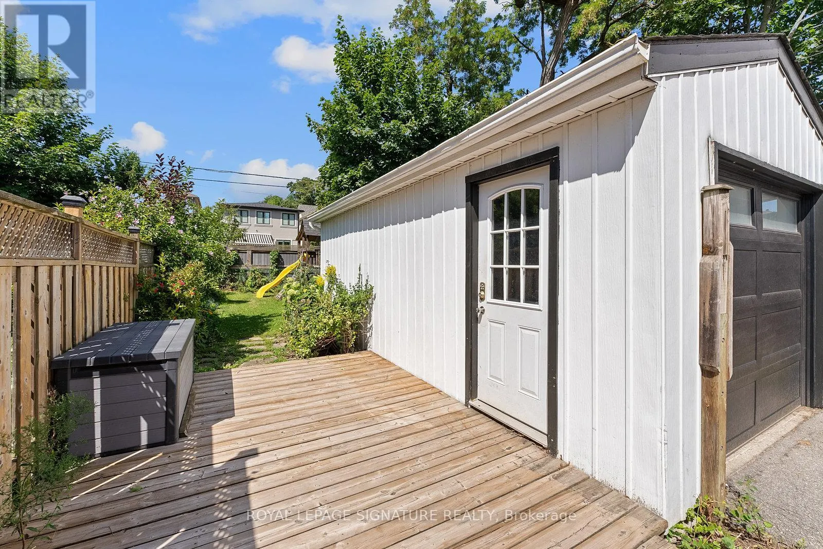 18 VANDERHOOF AVENUE