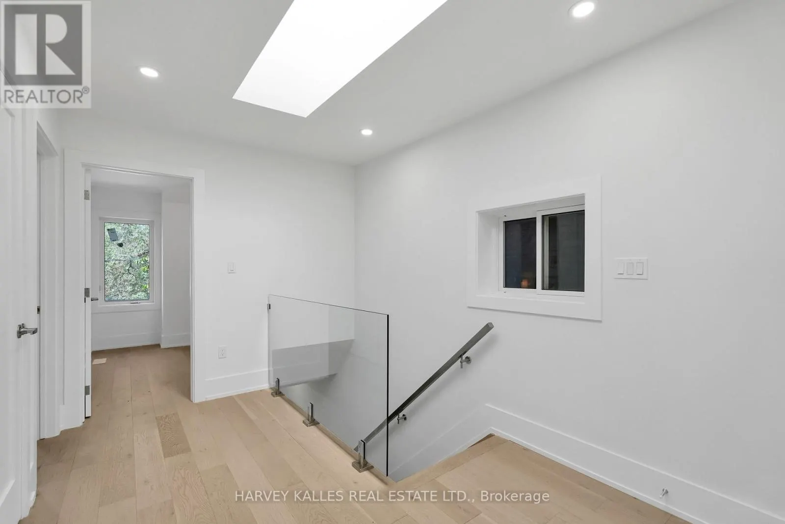253 ALBANY AVENUE