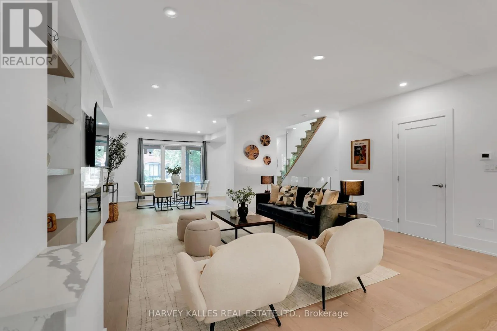253 ALBANY AVENUE