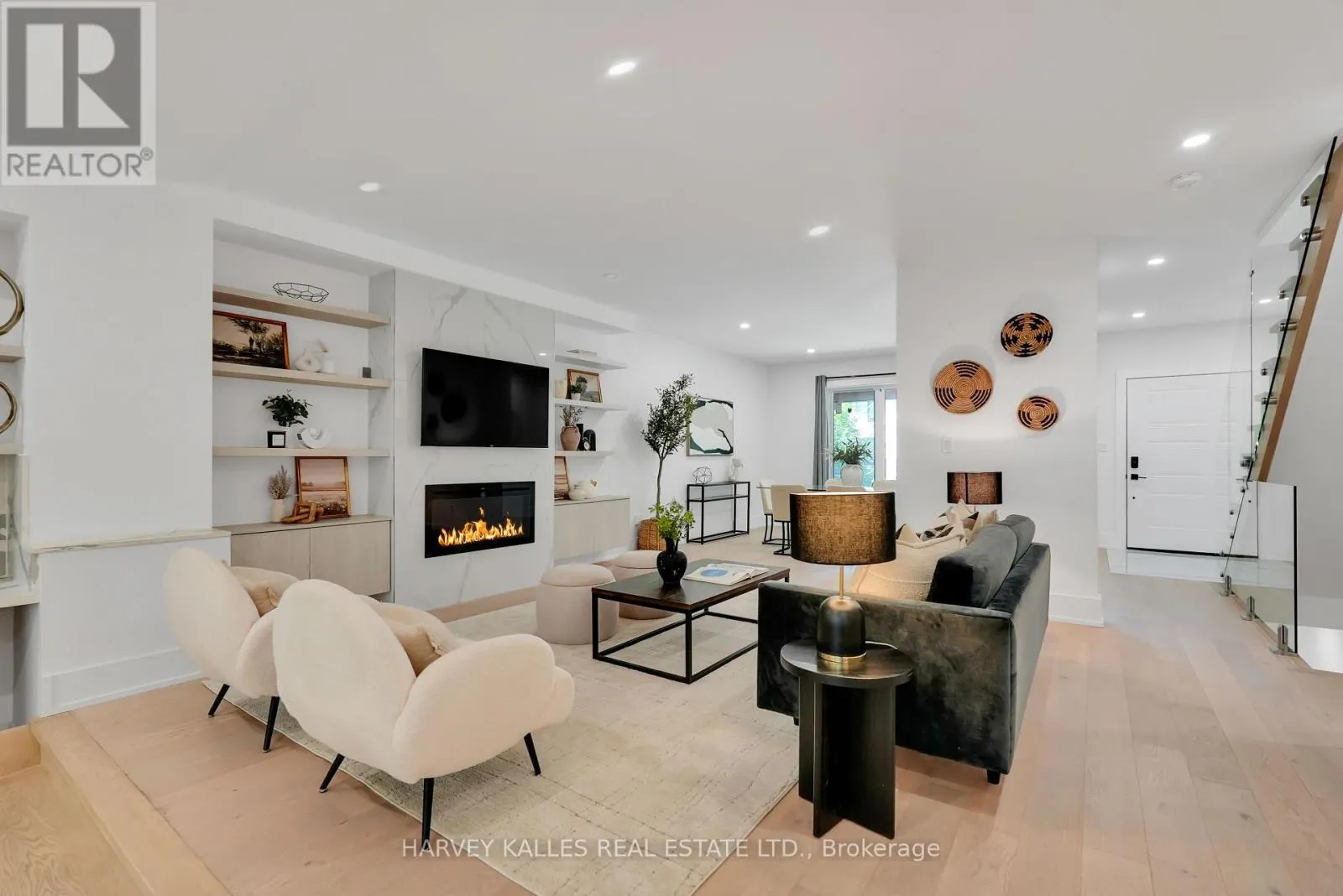 253 ALBANY AVENUE