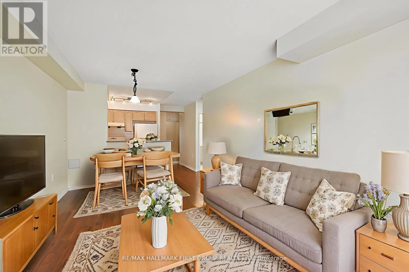 612 - 28 OLIVE AVENUE, #612