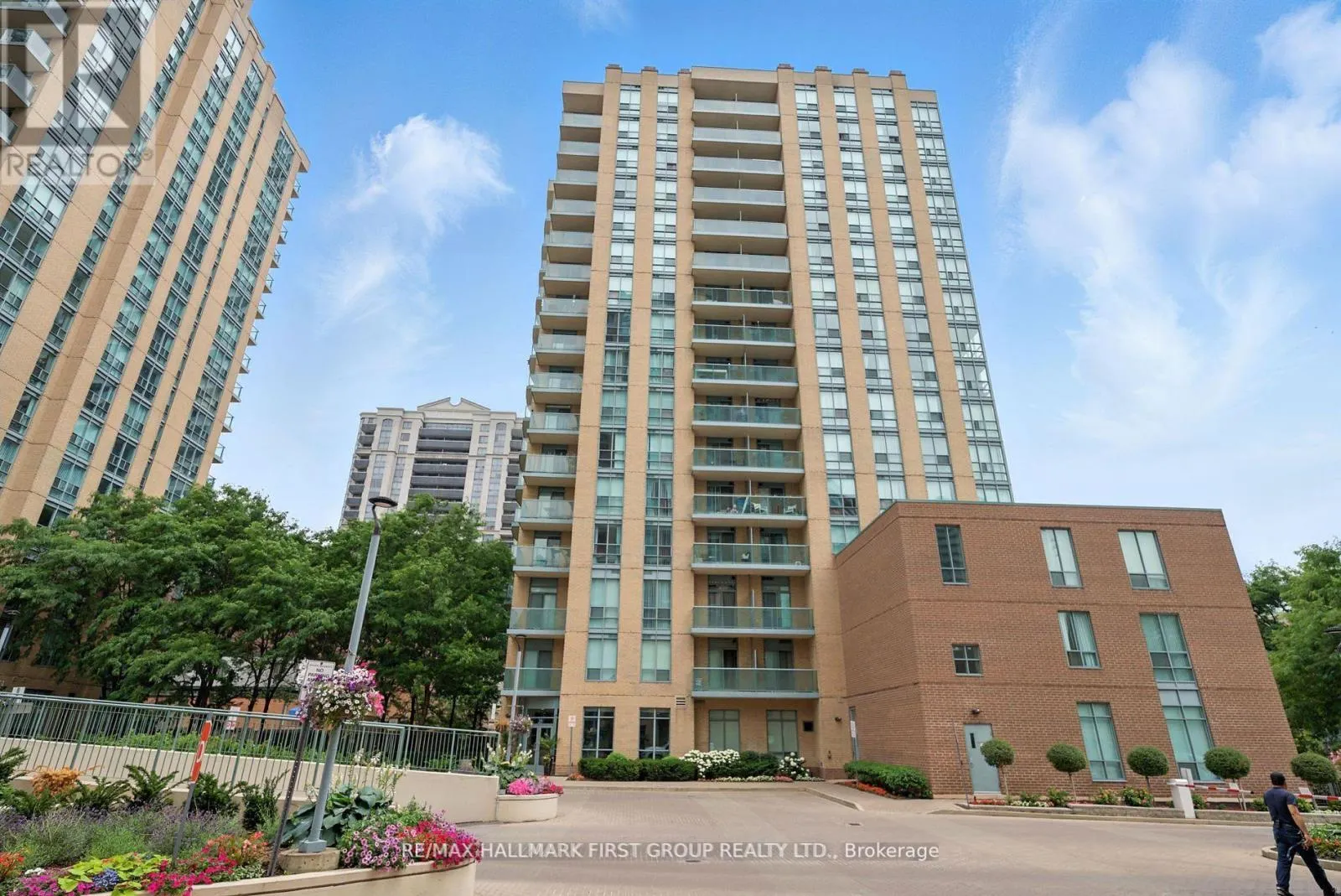 612 - 28 OLIVE AVENUE, #612