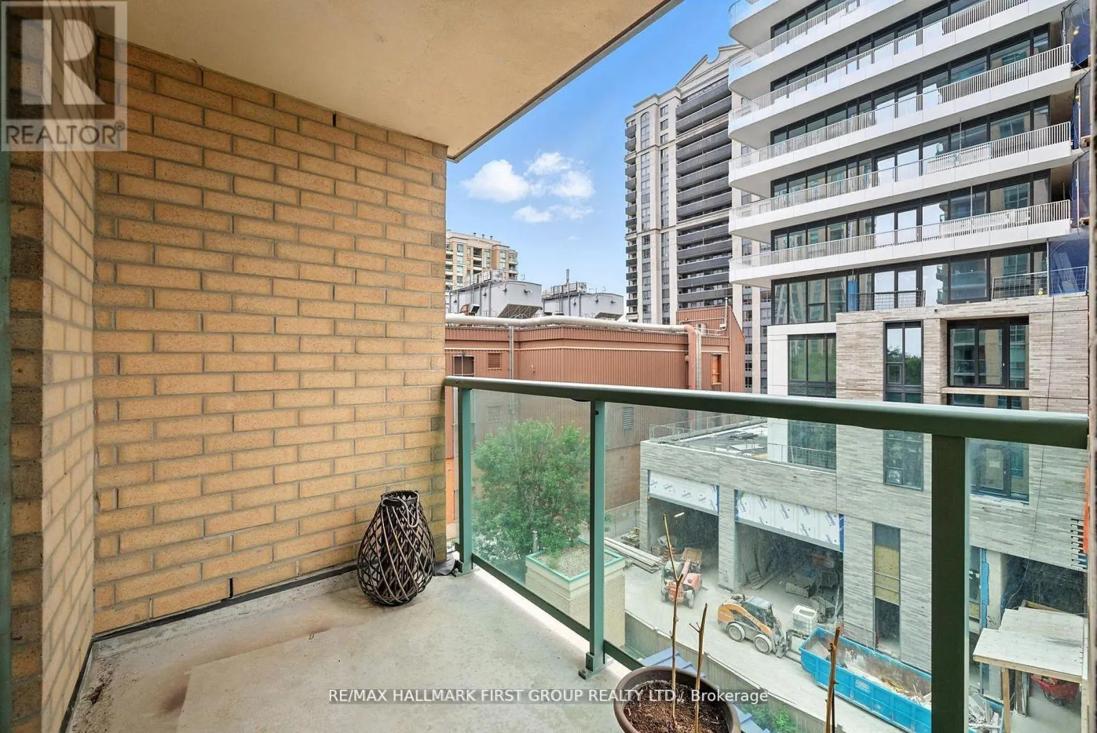 612 - 28 OLIVE AVENUE, #612