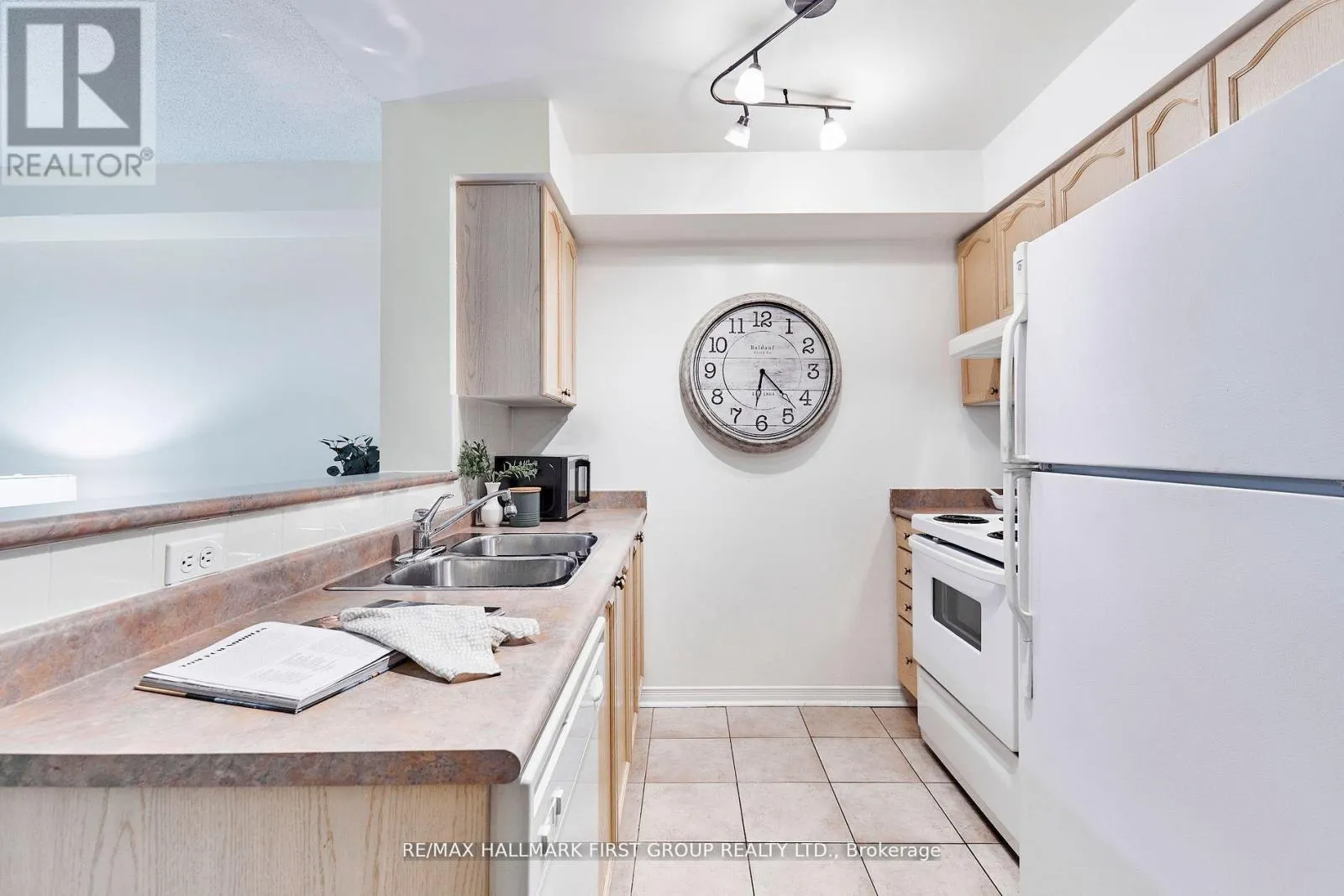 612 - 28 OLIVE AVENUE, #612
