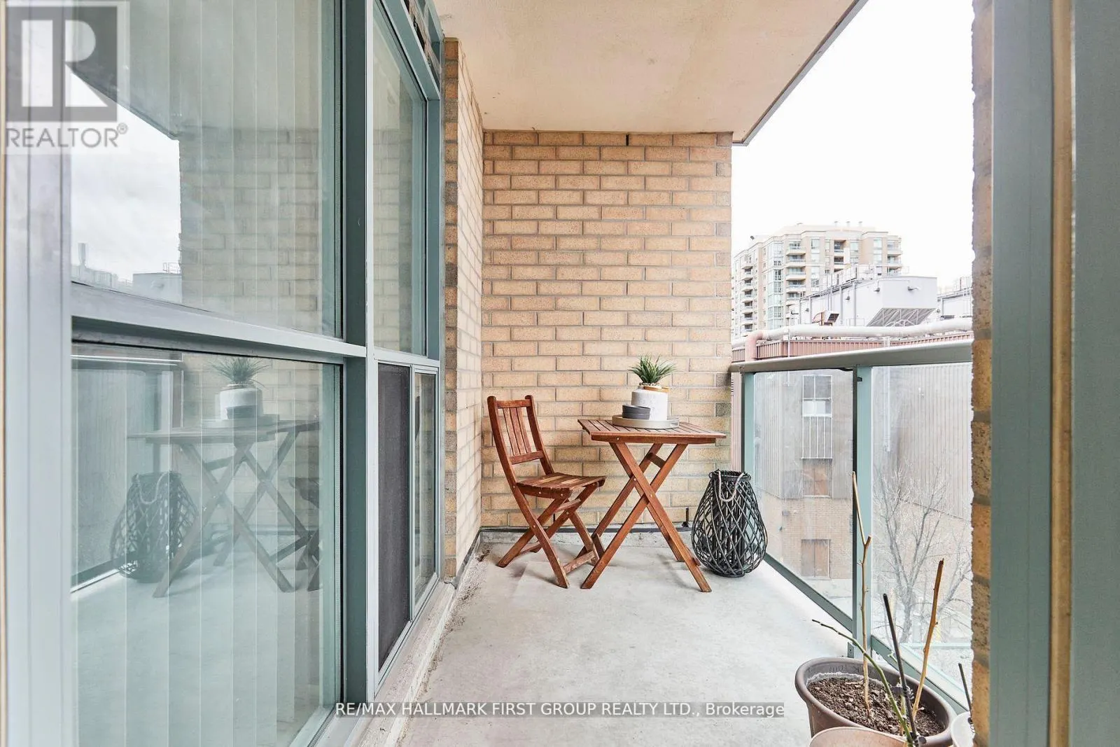 612 - 28 OLIVE AVENUE, #612