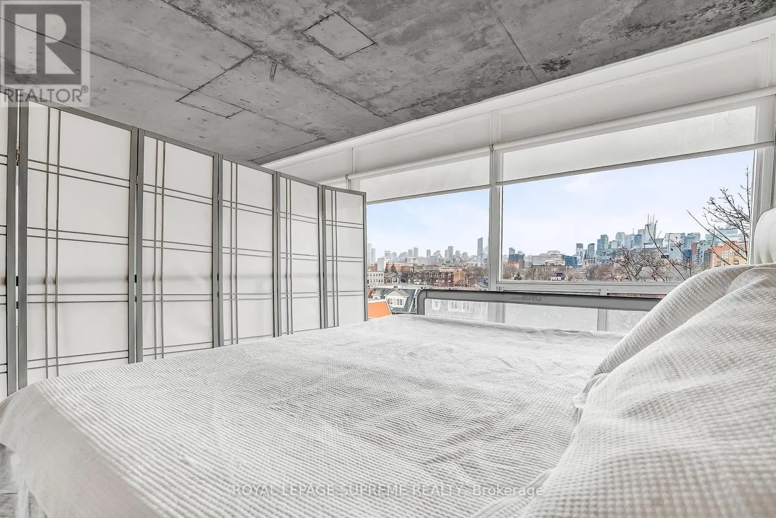 516 - 954 KING STREET W
