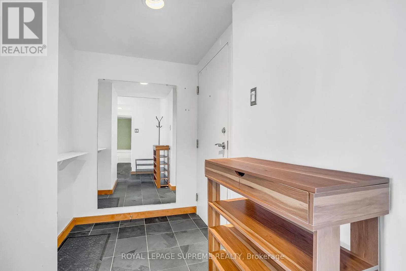 516 - 954 KING STREET W
