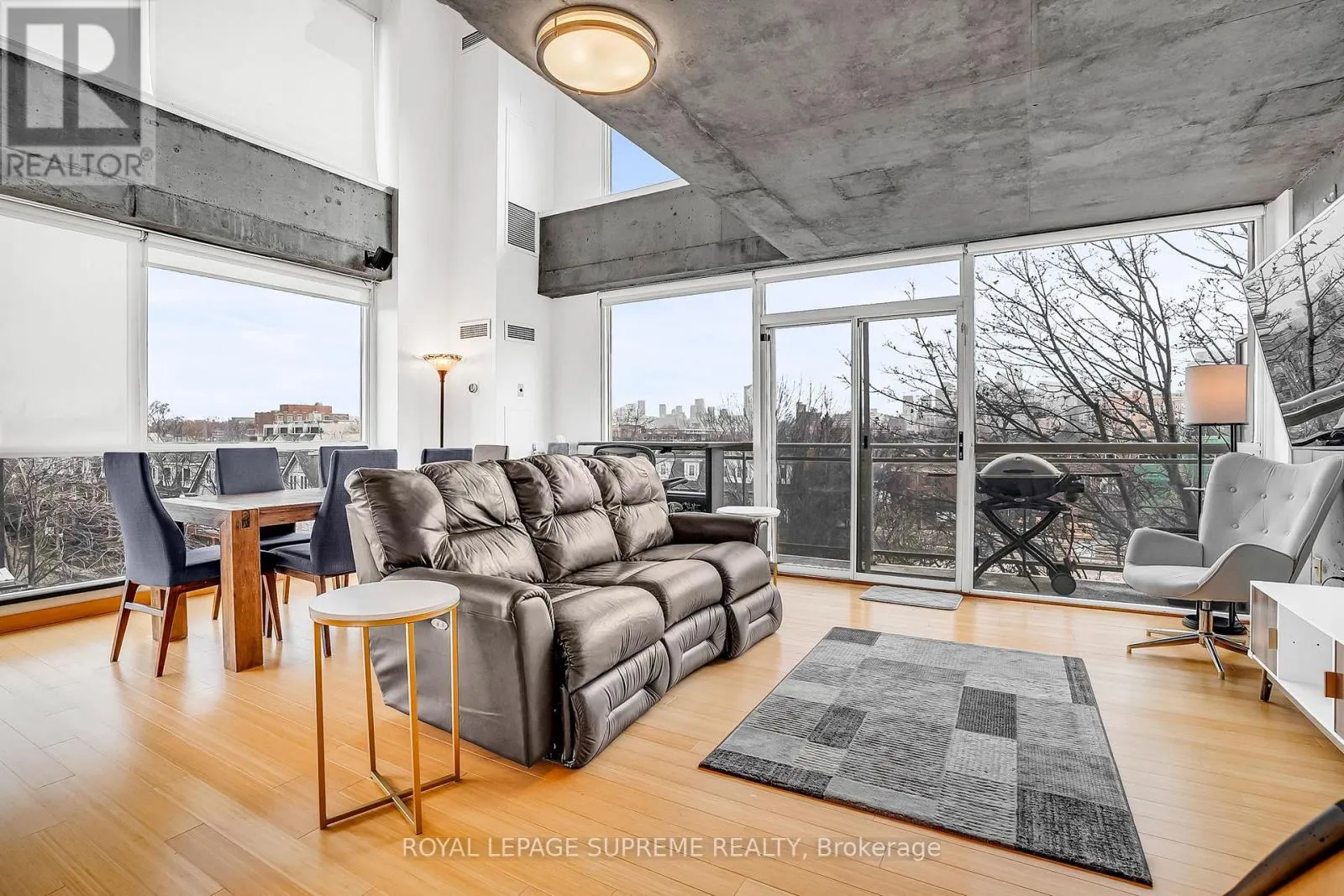 516 - 954 KING STREET W
