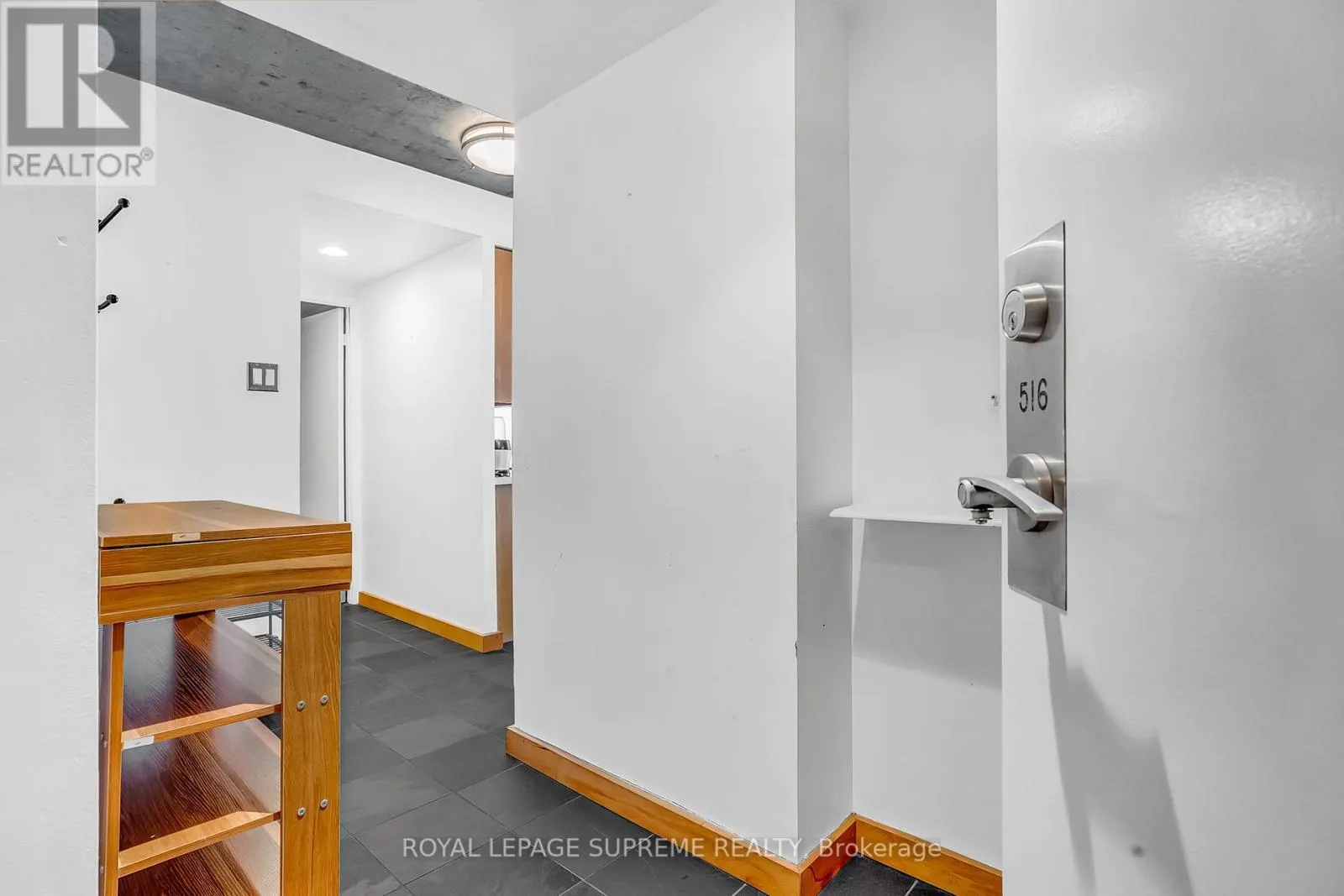 516 - 954 KING STREET W