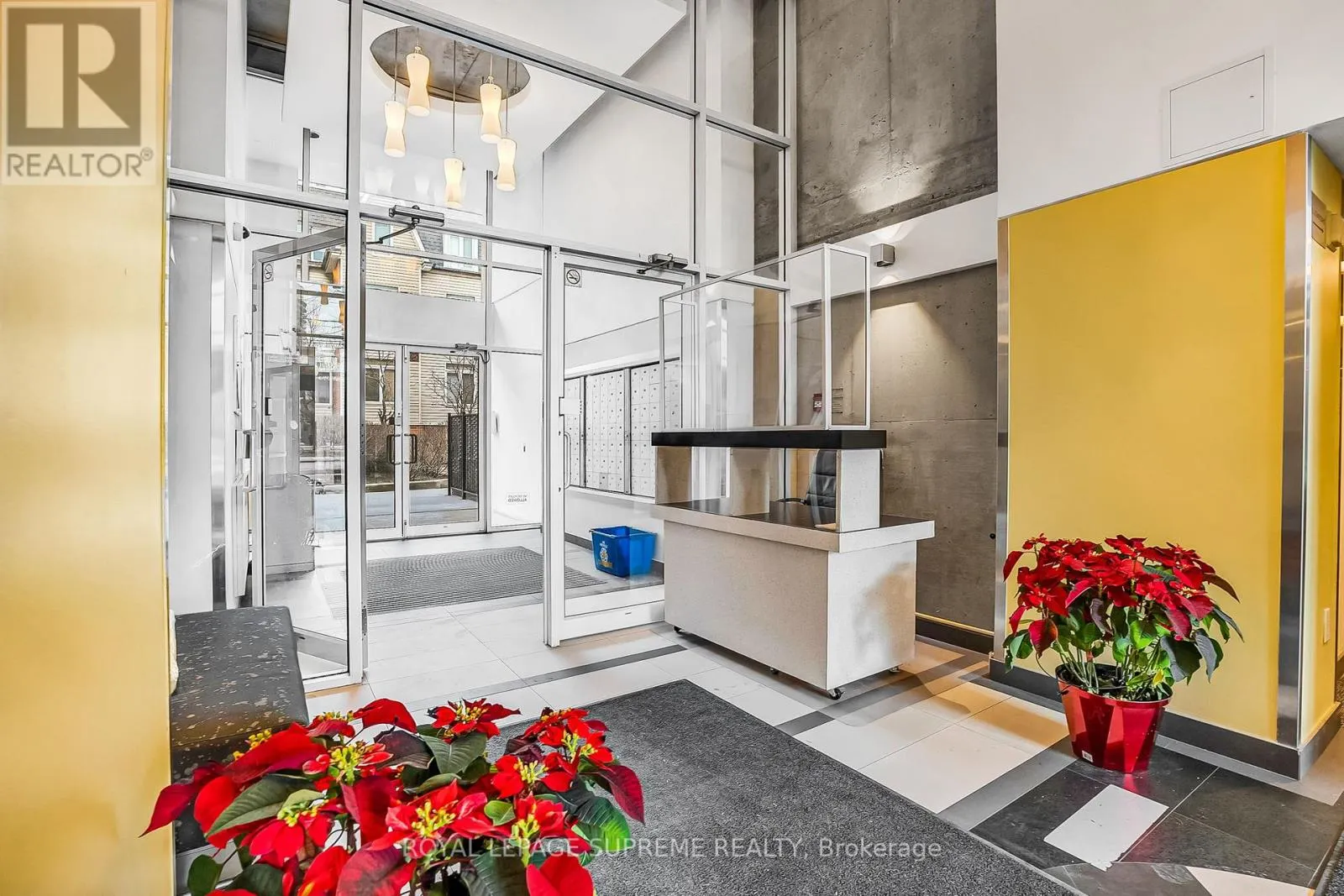 516 - 954 KING STREET W