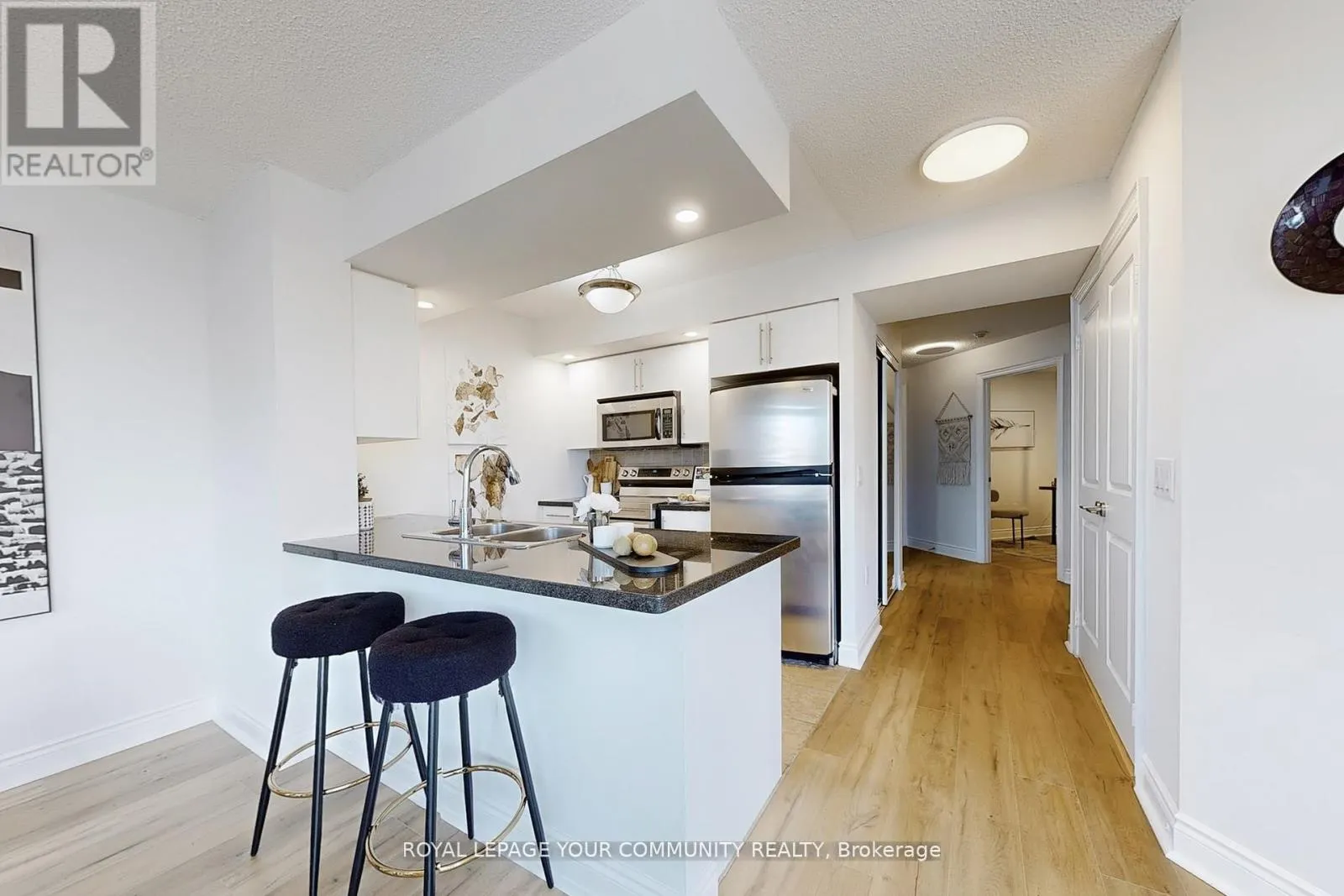 1719 - 500 DORIS AVENUE