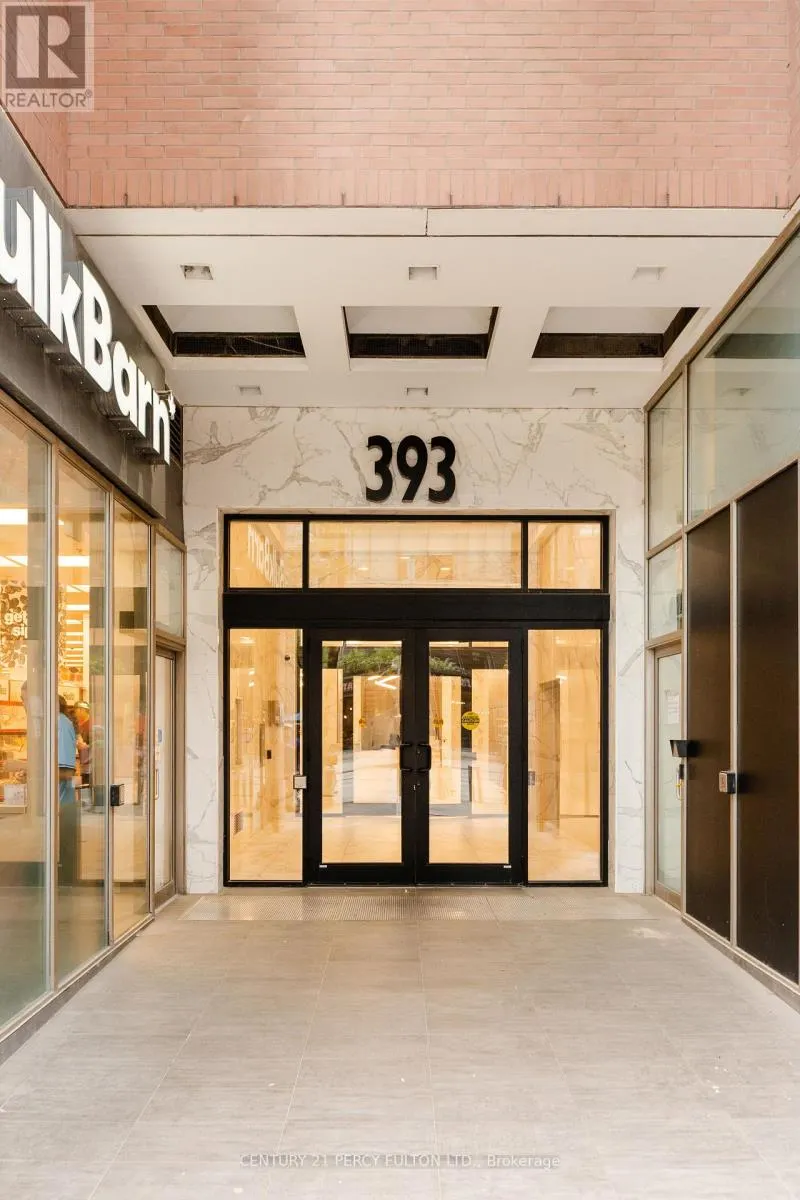 1204 - 393 KING STREET W
