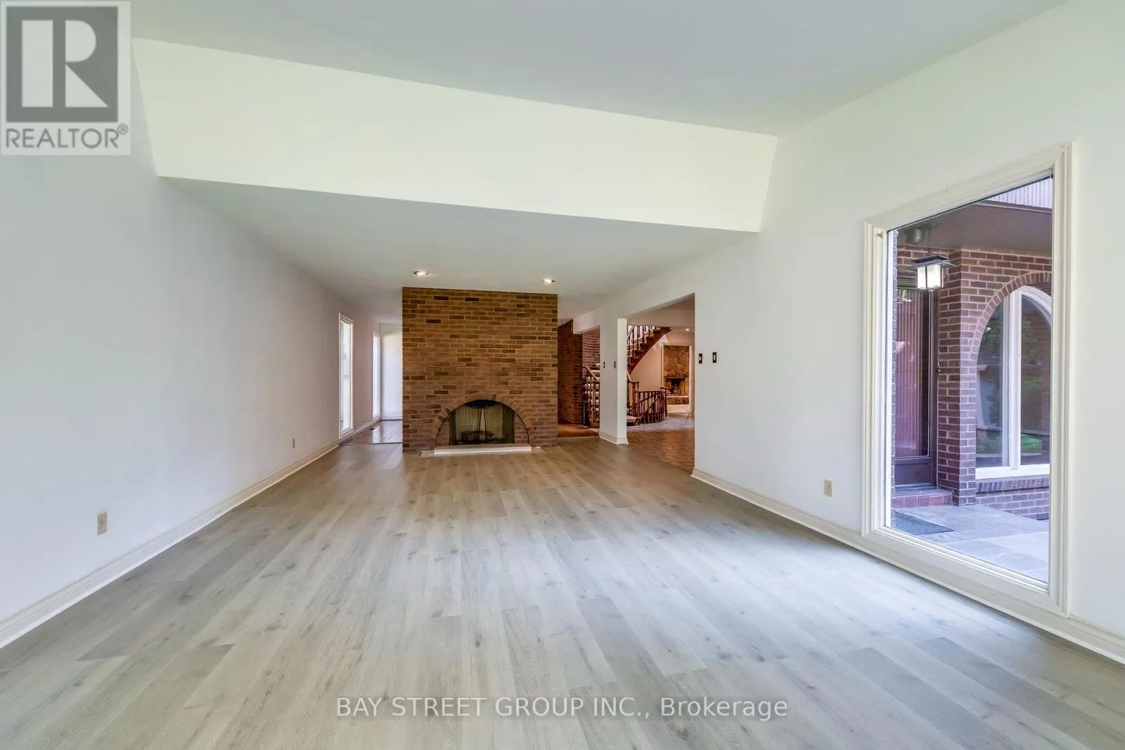 7 MYLESVIEW PLACE