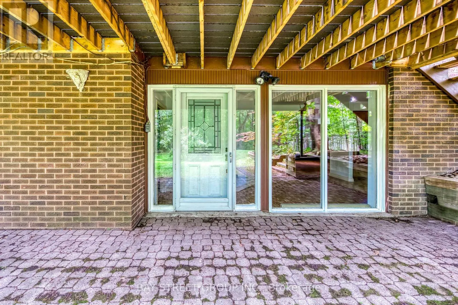 7 MYLESVIEW PLACE