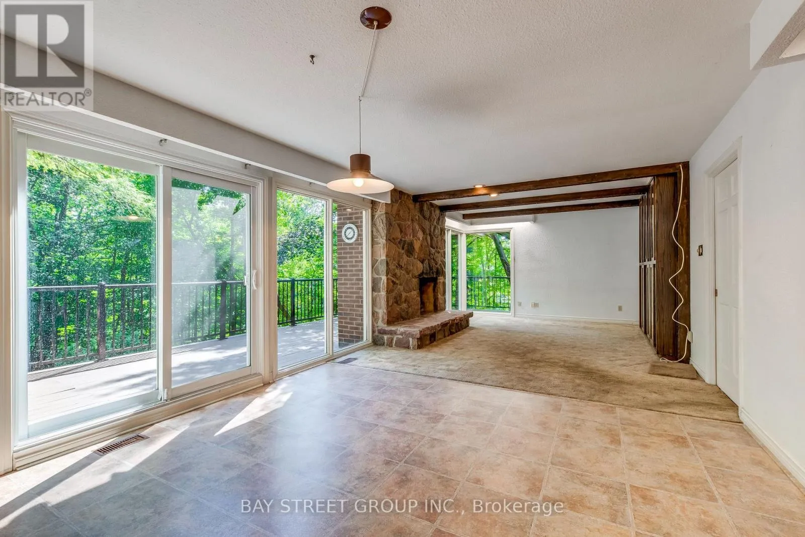 7 MYLESVIEW PLACE