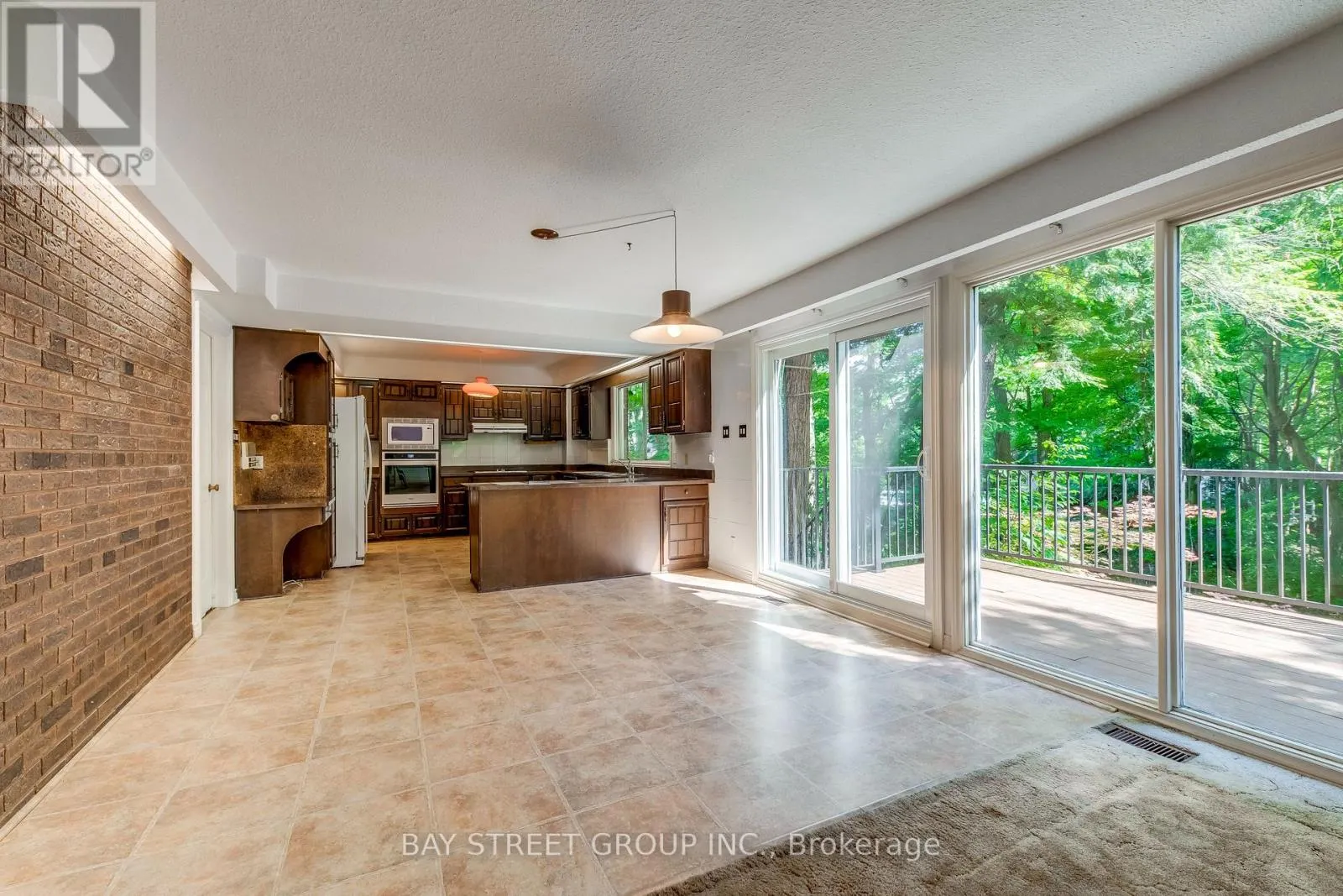 7 MYLESVIEW PLACE