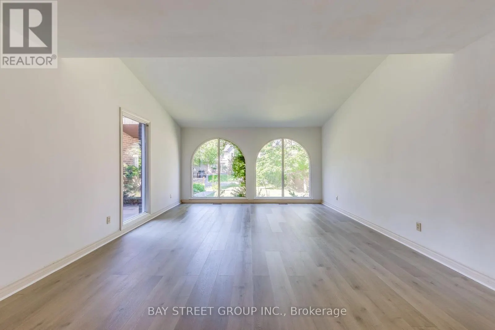 7 MYLESVIEW PLACE