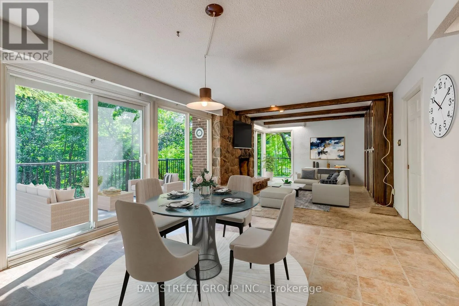 7 MYLESVIEW PLACE
