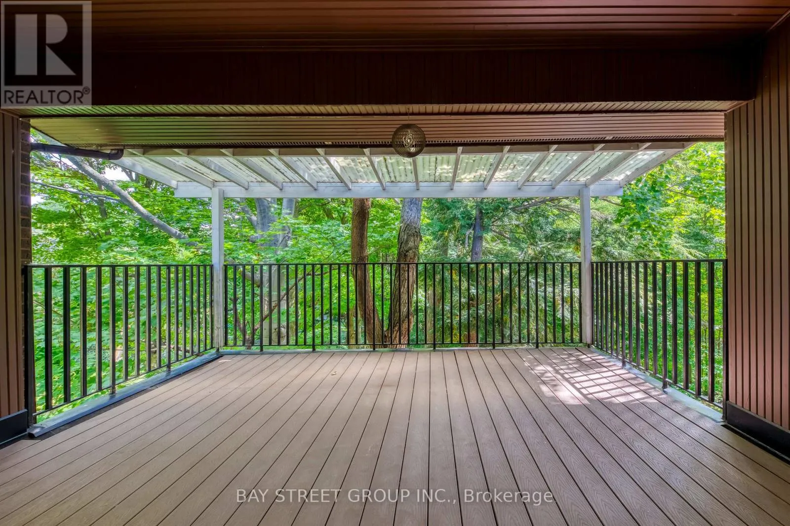 7 MYLESVIEW PLACE