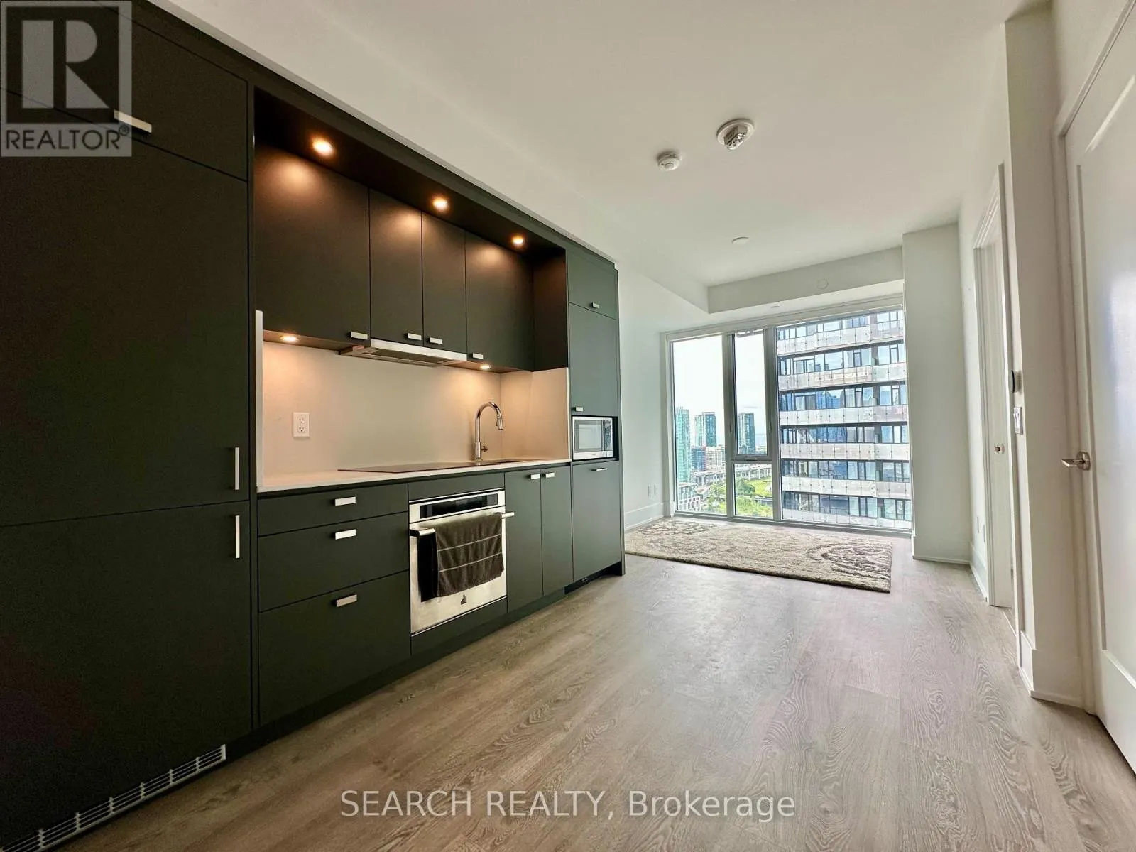 1714 - 470 FRONT STREET W