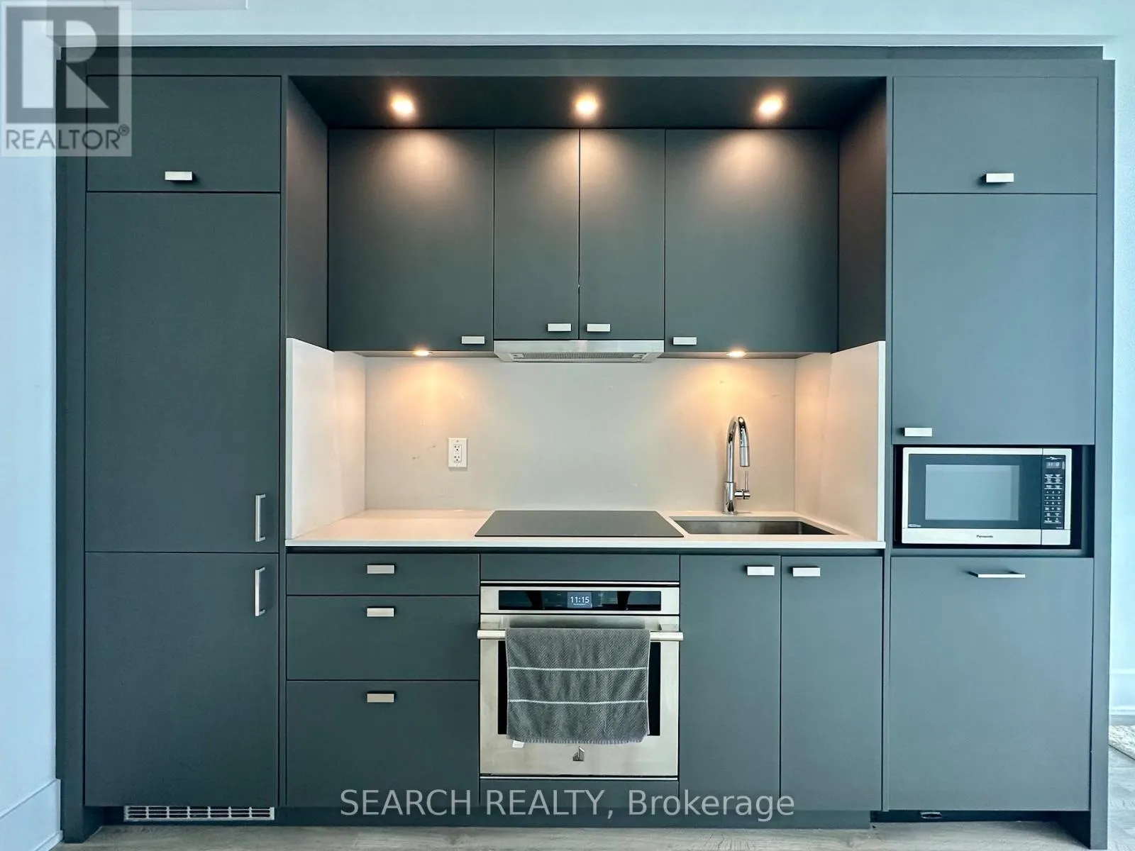 1714 - 470 FRONT STREET W