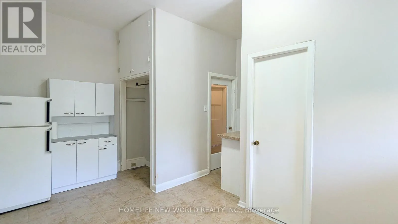 FLOOR 3 - 444 QUEEN STREET W