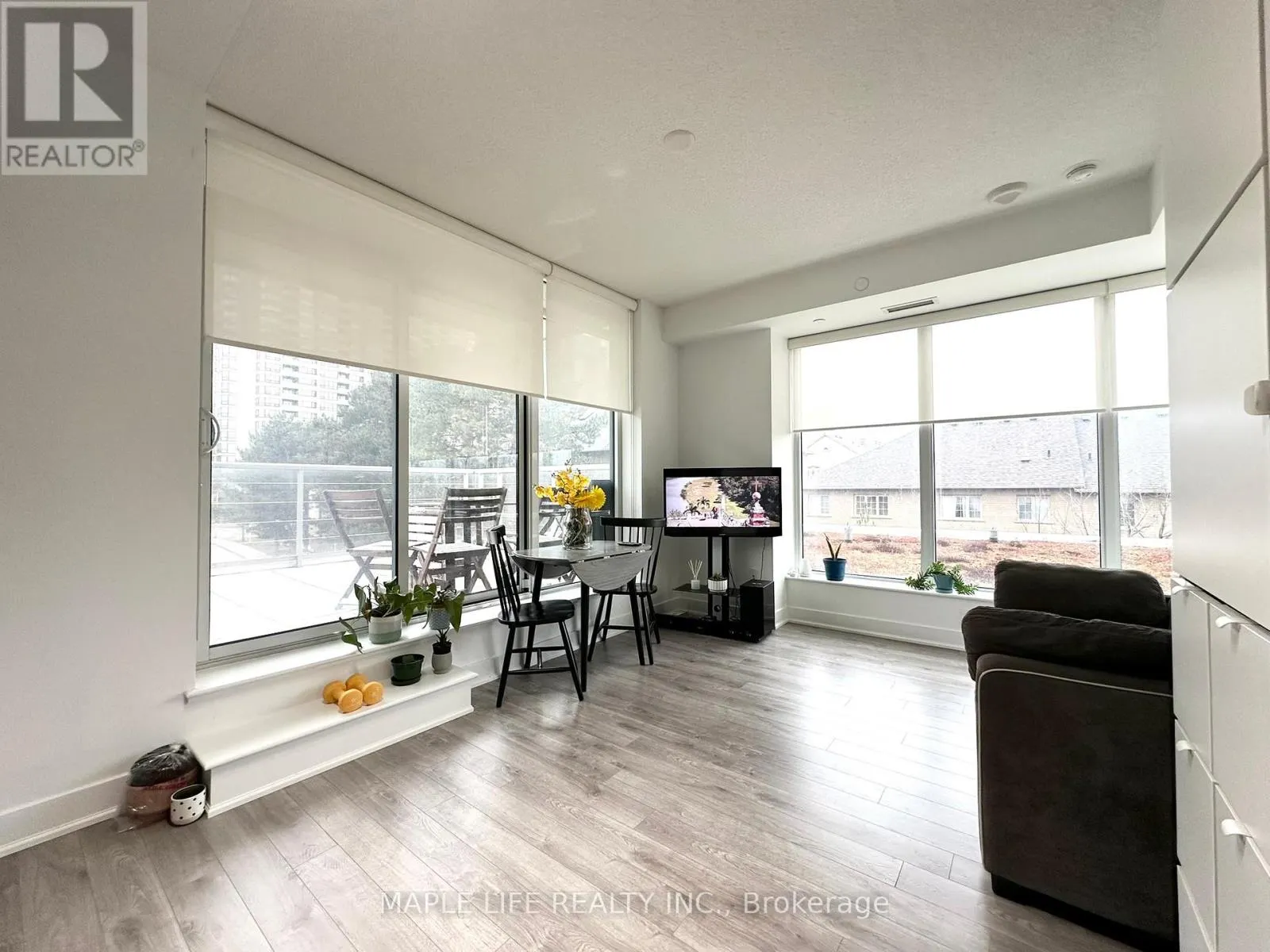 312 - 88 SHEPPARD AVENUE E
