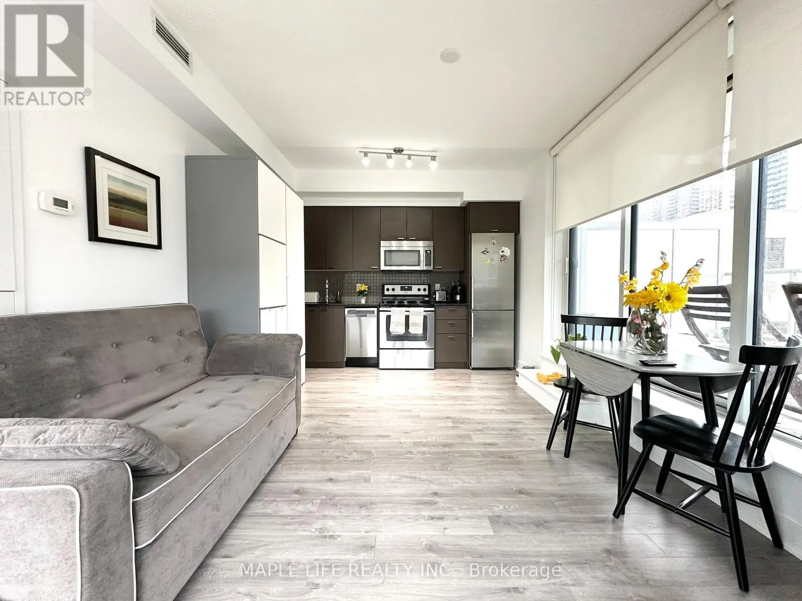 312 - 88 SHEPPARD AVENUE E