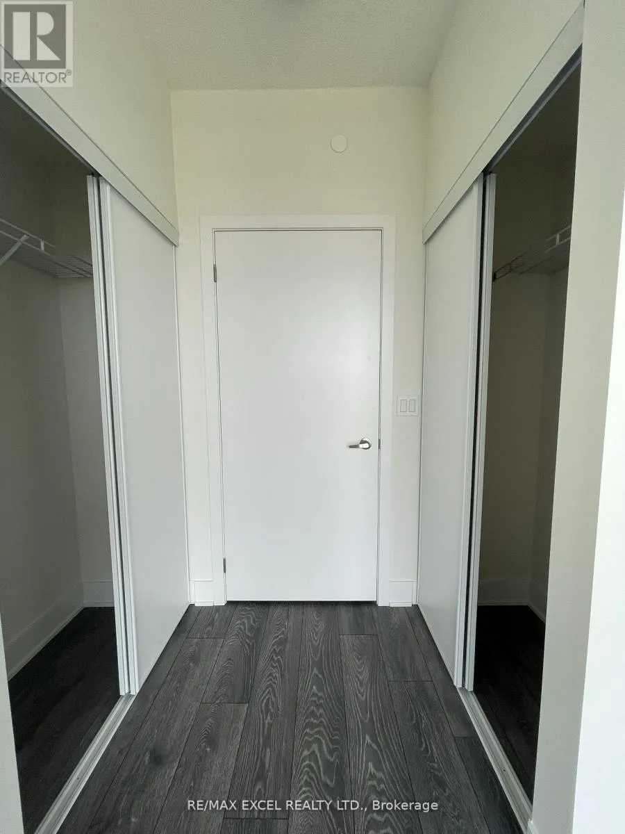 1808 - 188 FAIRVIEW MALL DRIVE