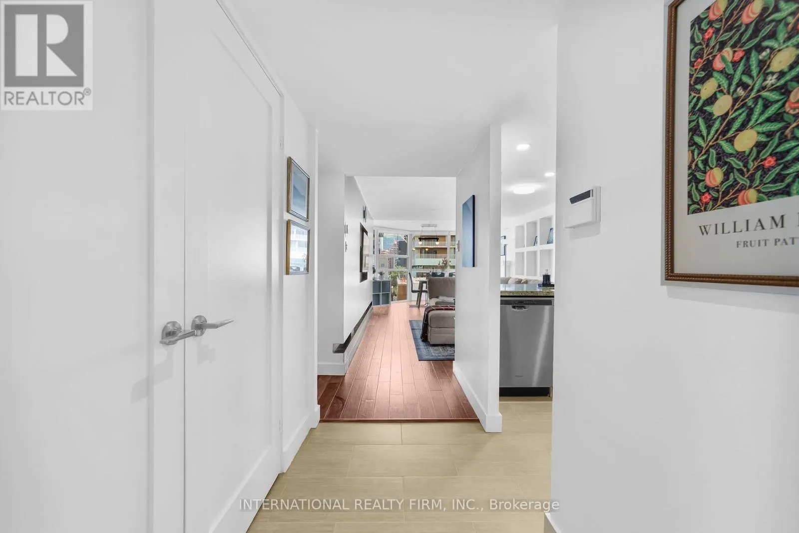 713 - 701 KING STREET W