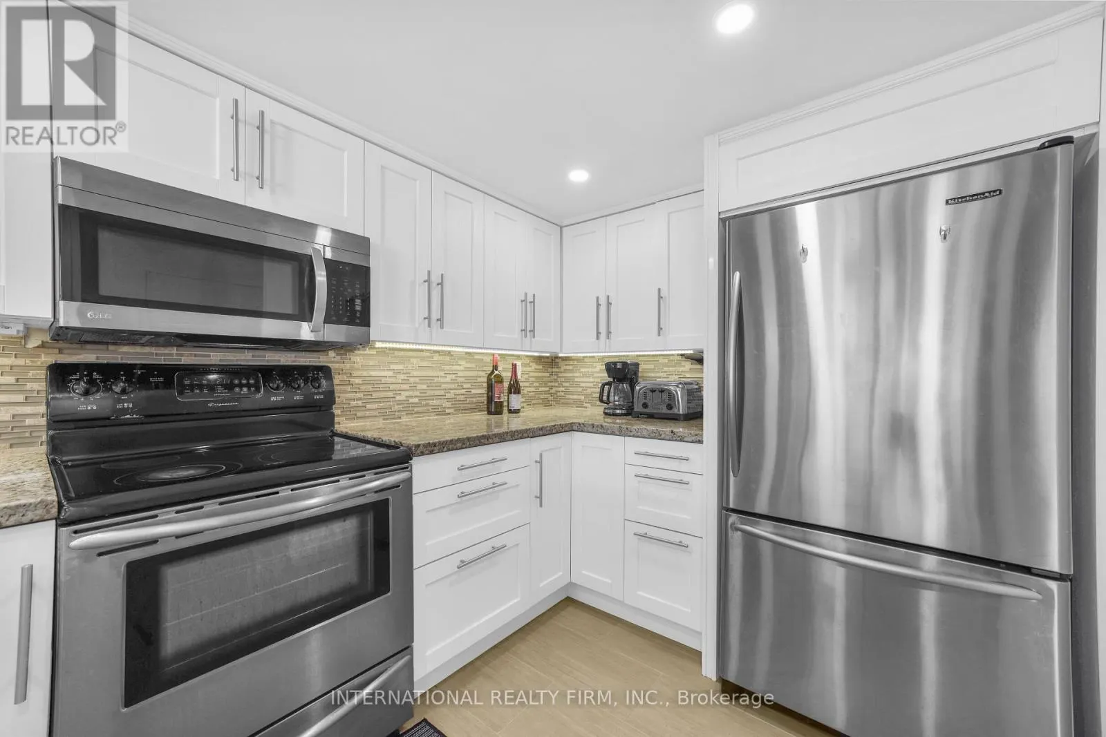 713 - 701 KING STREET W