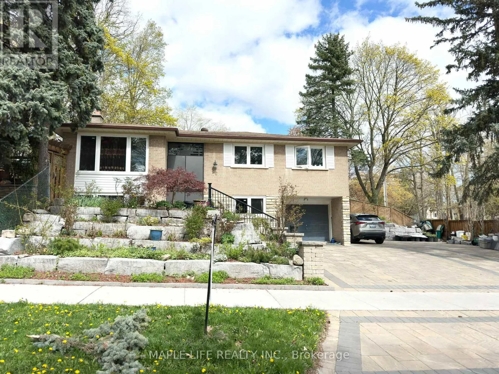 92 RAMEAU DRIVE