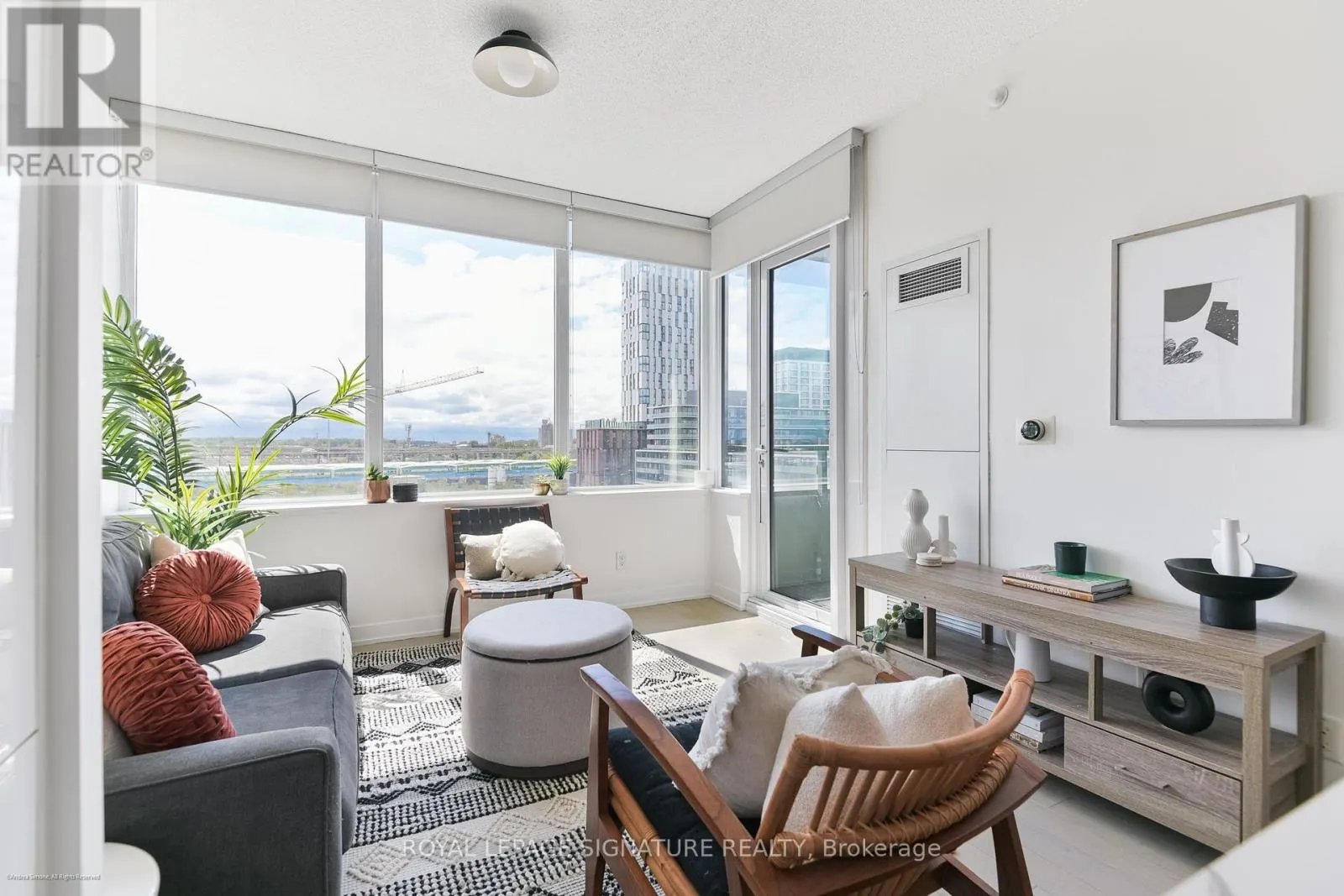S504 - 120 BAYVIEW AVENUE
