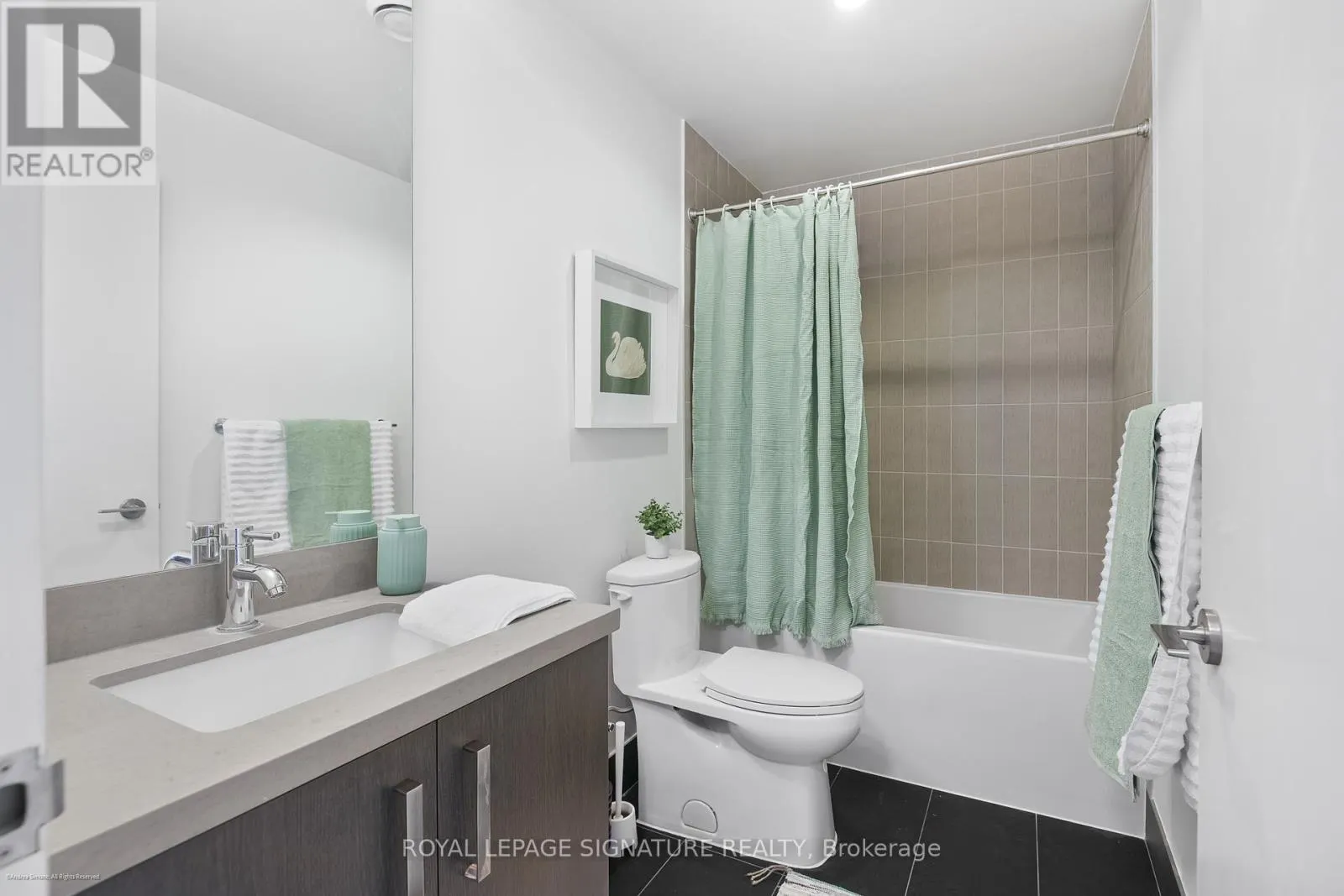 S504 - 120 BAYVIEW AVENUE