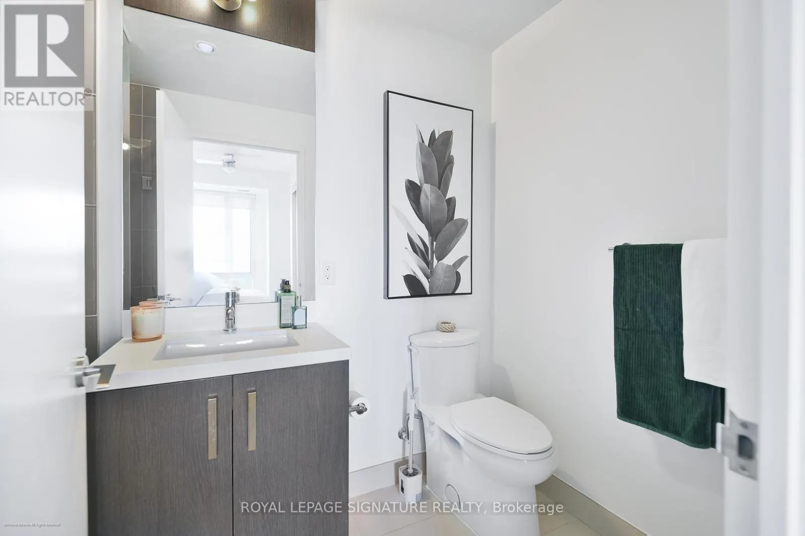 S504 - 120 BAYVIEW AVENUE
