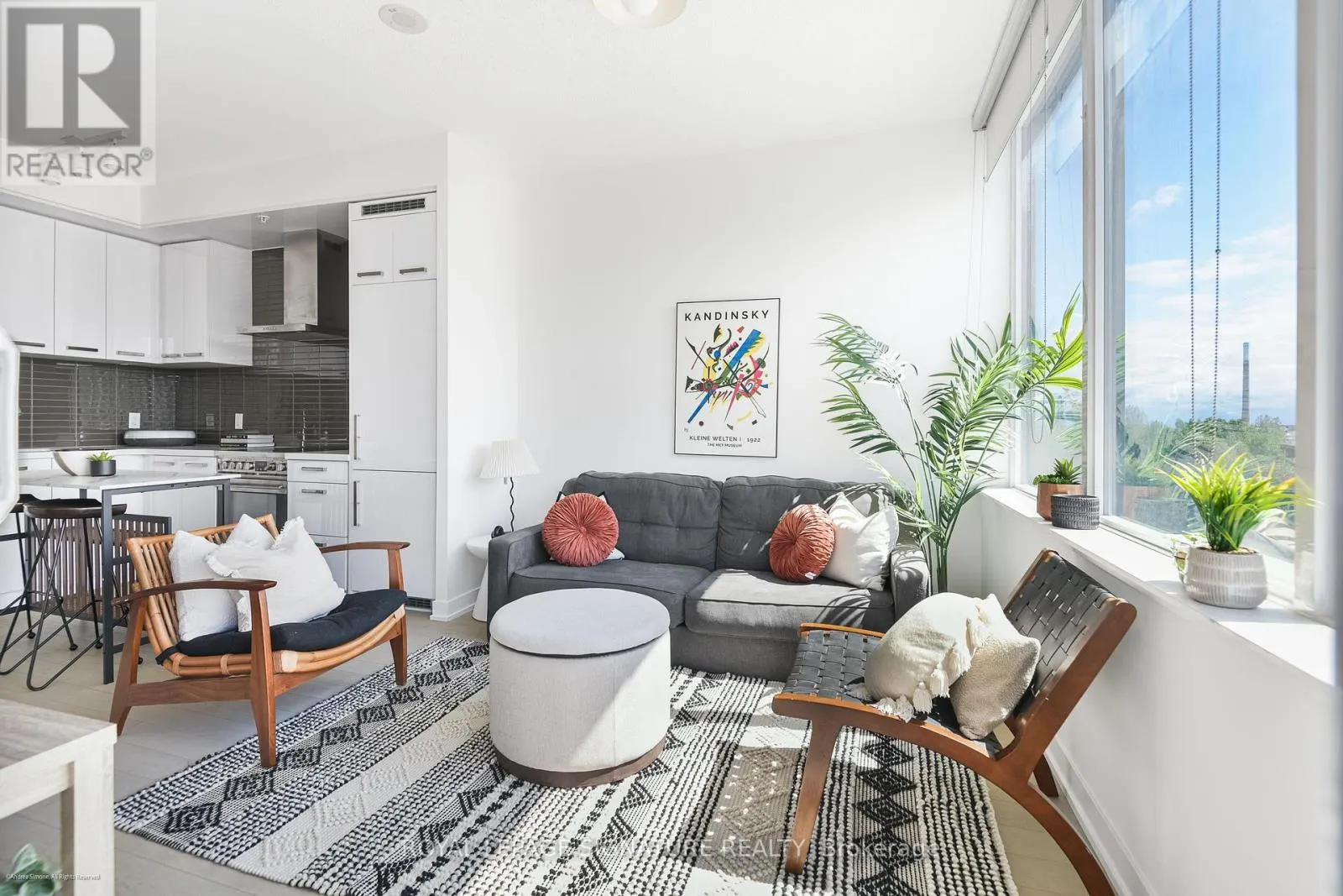 S504 - 120 BAYVIEW AVENUE