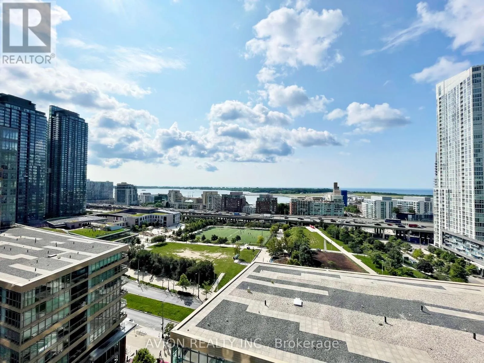 1807 - 21 ICEBOAT TERRACE