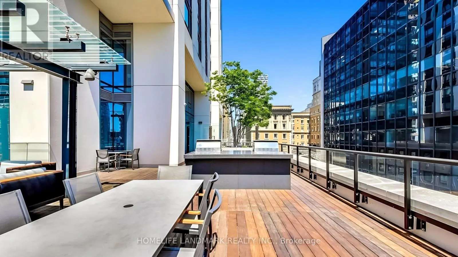 3601 - 88 SCOTT STREET