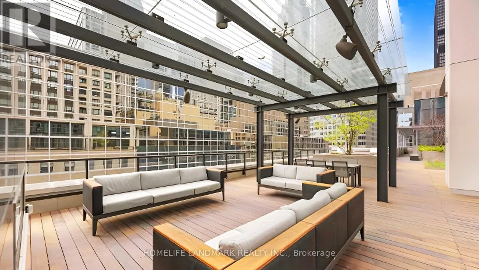 3601 - 88 SCOTT STREET