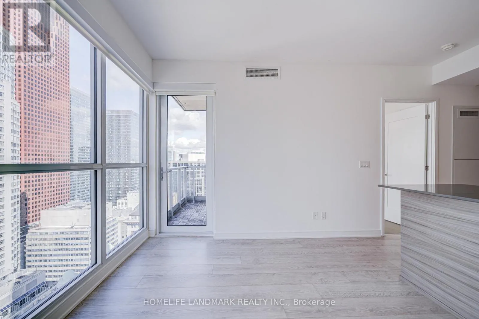 3601 - 88 SCOTT STREET