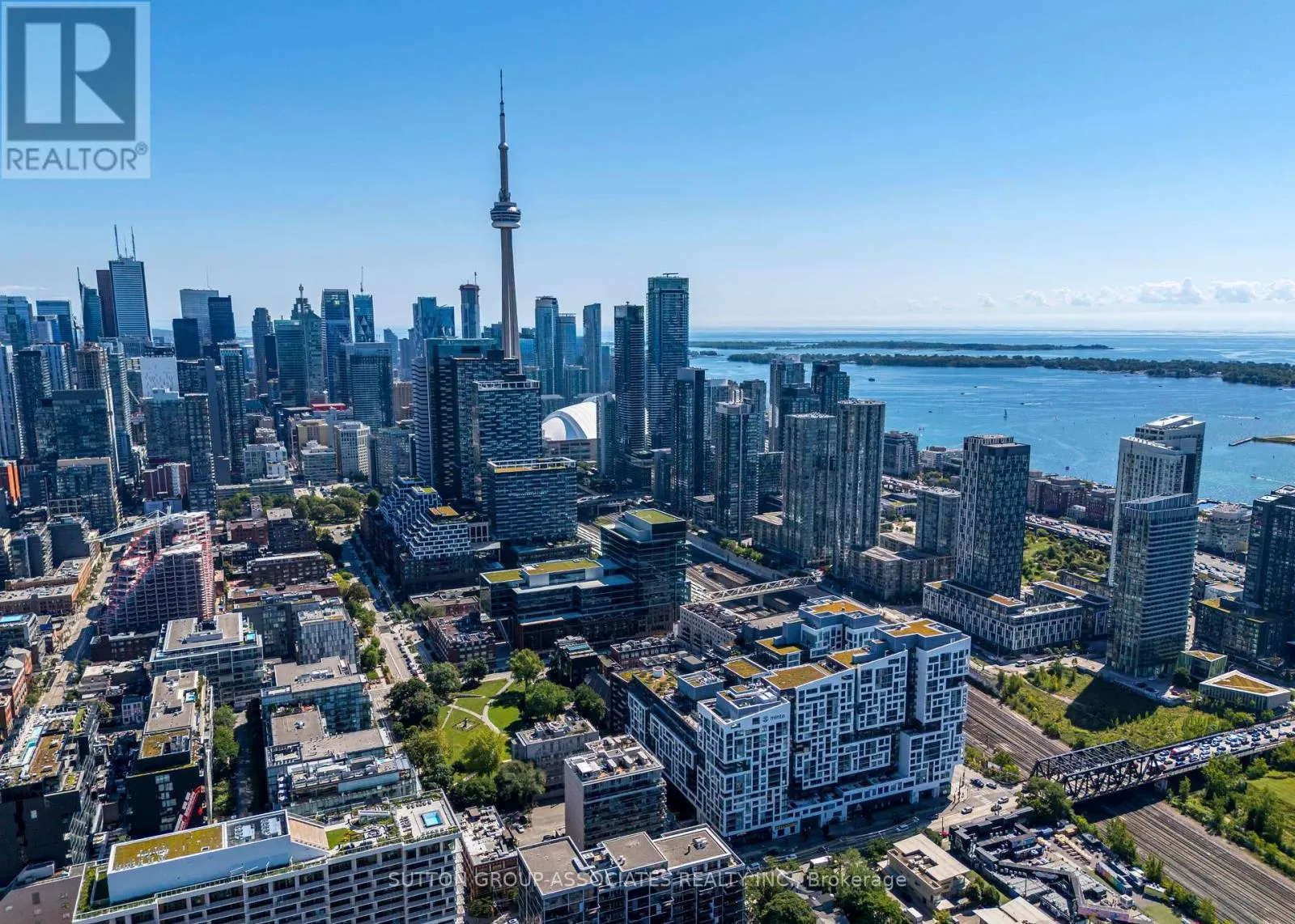 508W - 27 BATHURST STREET