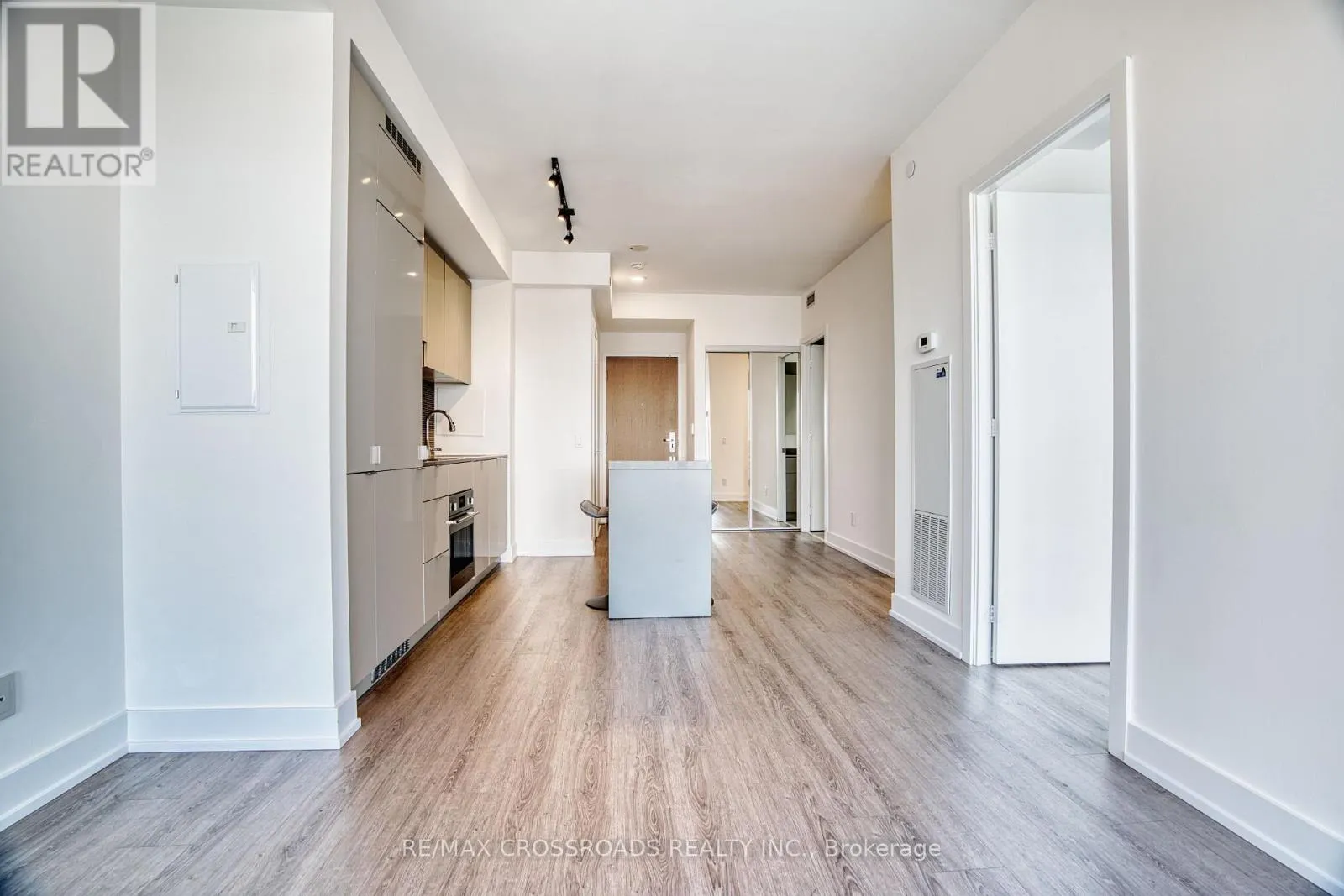 2906 - 7 GRENVILLE STREET
