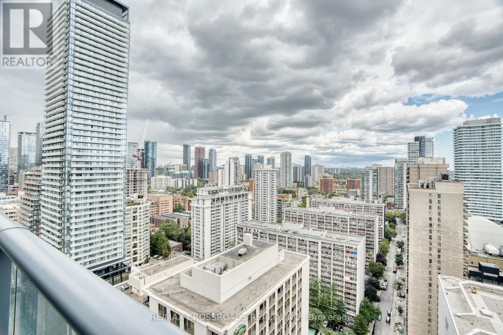 2906 - 7 GRENVILLE STREET