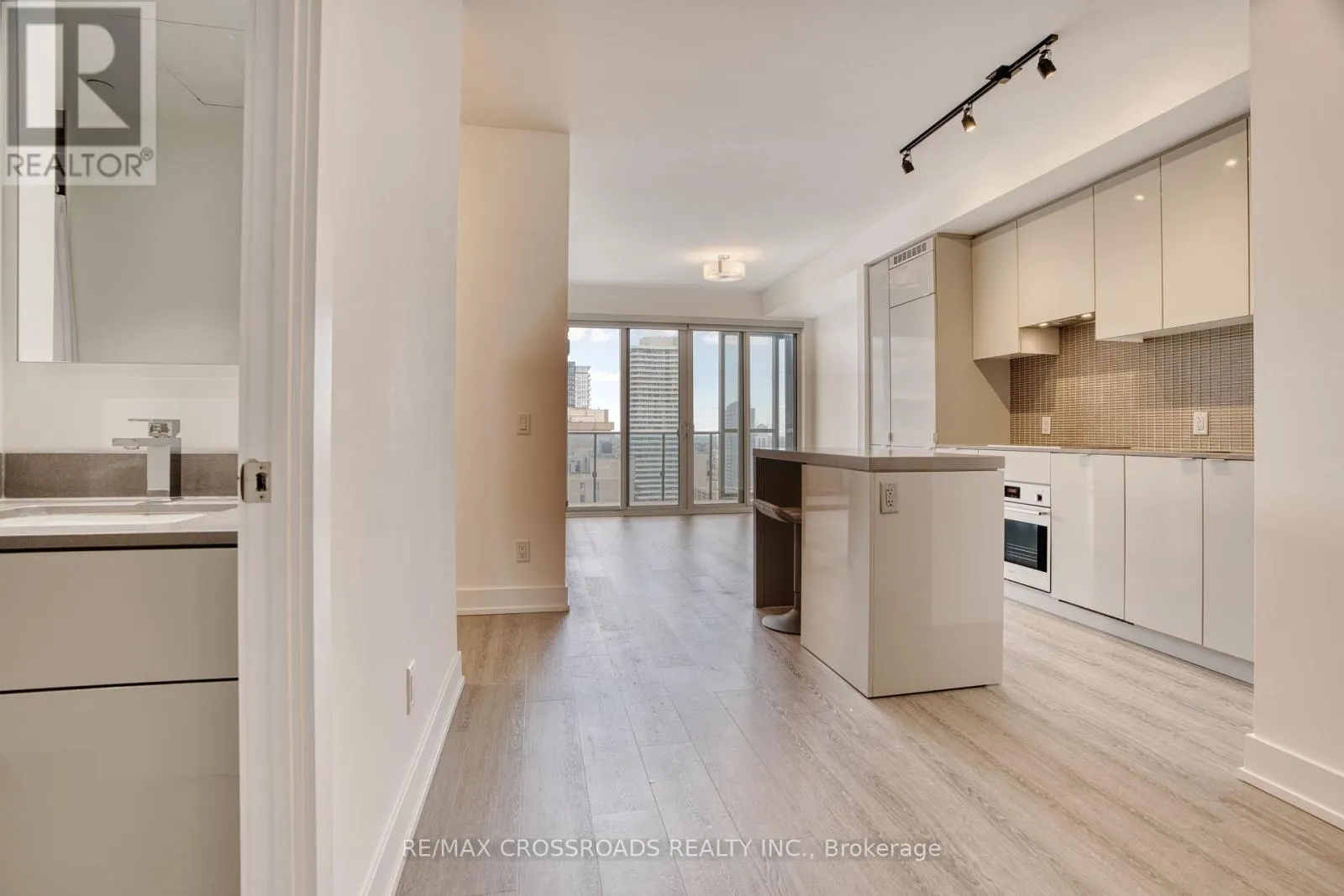2906 - 7 GRENVILLE STREET